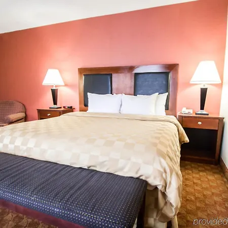 The Landing At Laguardia Hotel