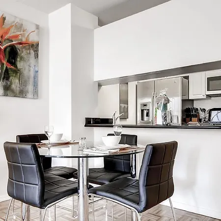 Global Luxury Suites At Windsor Court Apartment New York
