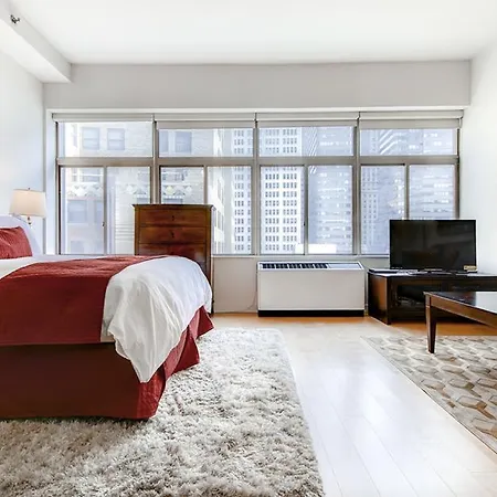 Global Luxury At 15 Park Row Apartment