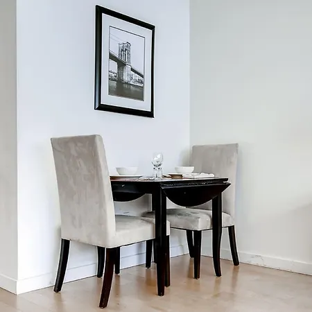 Global Luxury At 15 Park Row New York