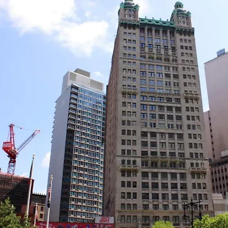 Global Luxury At 15 Park Row Apartment New York