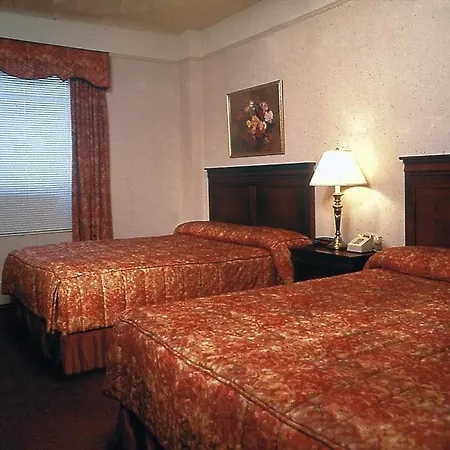Newton Hotel