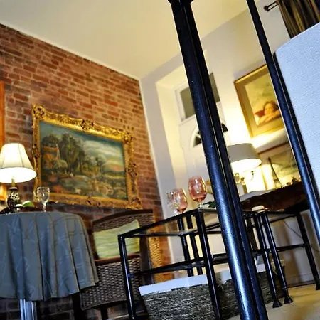 Apartment Garden House With 2 Bedroom