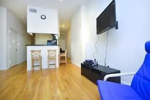 Your 2bdr In Times Square Apartment New York