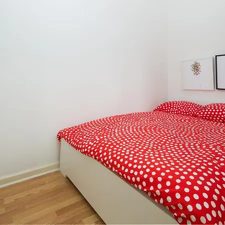 Apartment 1 Bedroom 1 Bathroom Apartment Hells Kitchen K *