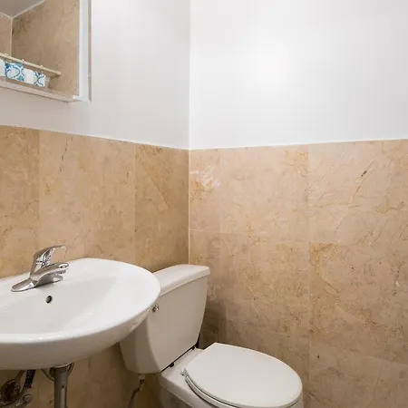 Apartment 1 Bedroom 1 Bathroom Apartment Hells Kitchen K New York