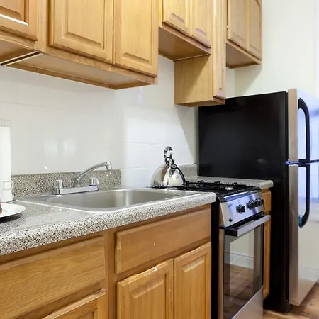 Urban Chic Prospect Park 2 Apartment New York