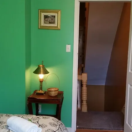 Oyo Bed And Breakfast