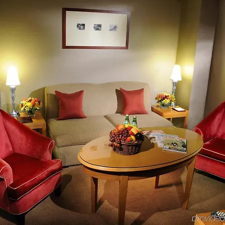 Hotel Giraffe By Library Collection