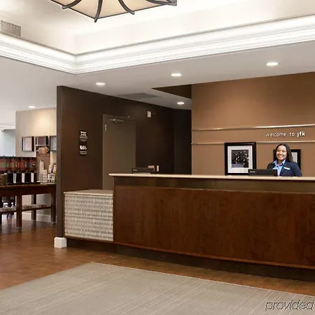 Hotel Hampton Ny-jfk 3*