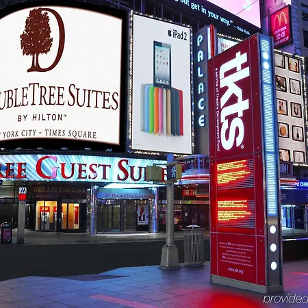 Tempo By Hilton Times Square 4*