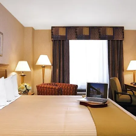 Hotel Express Brooklyn By Ihg 3*