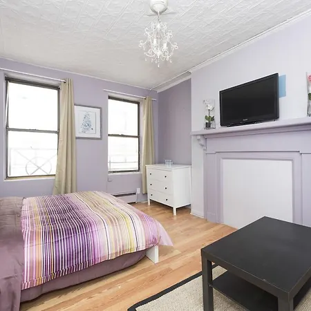 Studio In The Heart Of Times Square Apartment