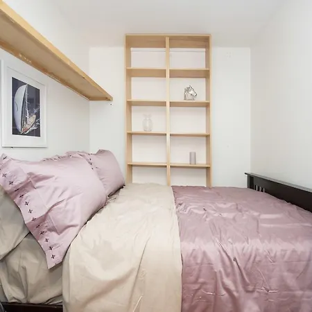 Studio In The Heart Of Times Square Apartment New York