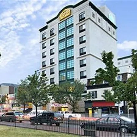 Marco Laguardia & Hotel