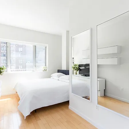 Impeccable Three Bedroom Midtown * New York