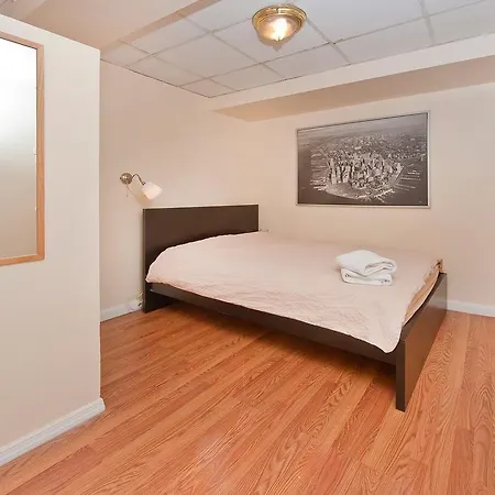 Chic 2 Bedrooms Near Times Square New York