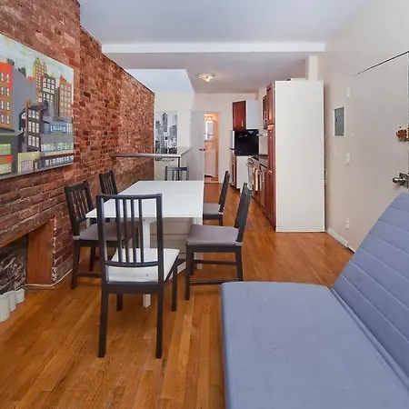Chic 2 Bedrooms Near Times Square *
