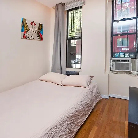 Apartment Chic 2 Bedrooms Near Times Square *