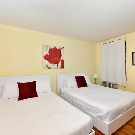Apartment Midtown Near Central Park