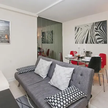 One Bedroom With Backyard - Brooklyn *