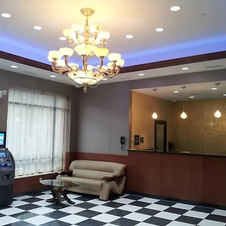 Hotel Howard Johnson By Wyndham Jamaica Ny Near Airtrain Jfk