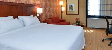 Hotel Courtyard By Marriott Laguardia Airport