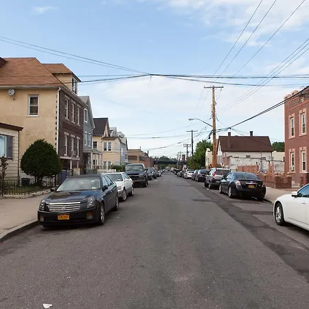 Apartment Studio, One And Two Bedroom Apartments - Bronx