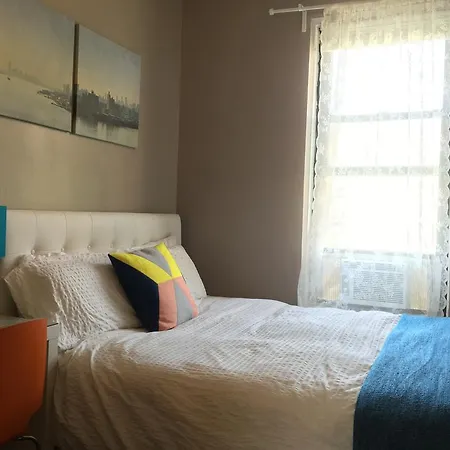 Apartment Three-bedroom Central Park East *
