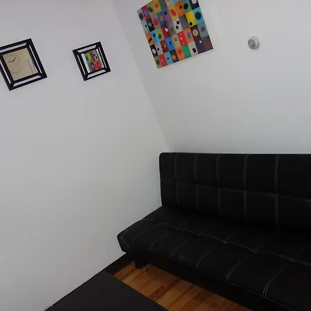 Apartment Four Bedroom - Eldridge St. #38 *