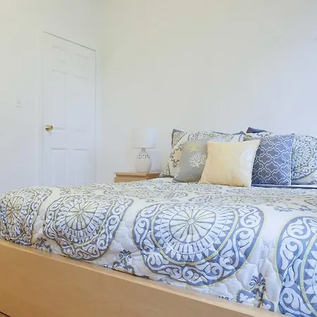 Apartment Two Bedroom In Harlem New York