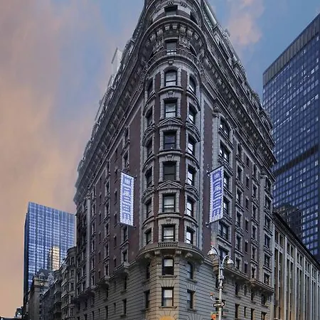 Dream Midtown, By Hyatt New York