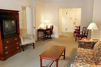 Hotel Salisbury 3*