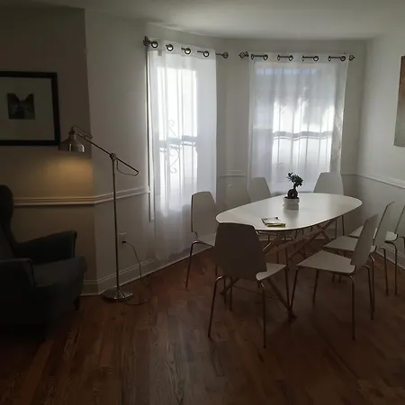 Apartment Putnam Avenue House