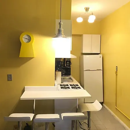 Three-bedroom Central Park East