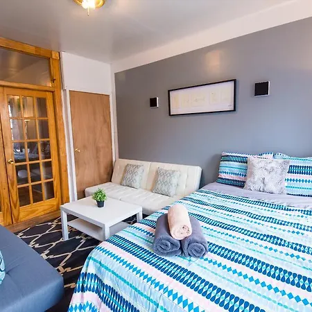 Large Three Bedroom - Nyc