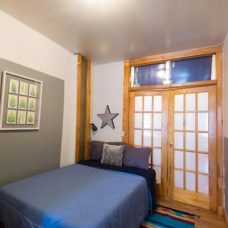 Apartment Large Three Bedroom - Nyc