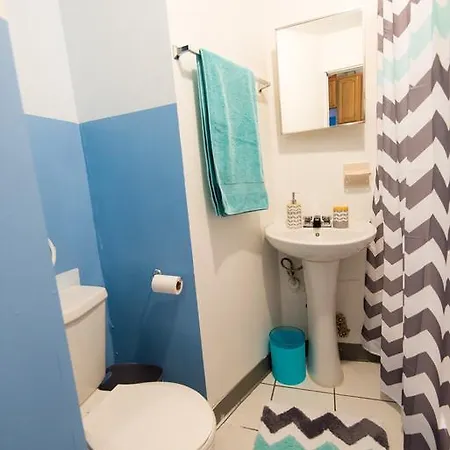 Apartment Large Three Bedroom - Nyc