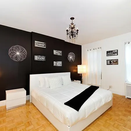 Apartment Midtown East