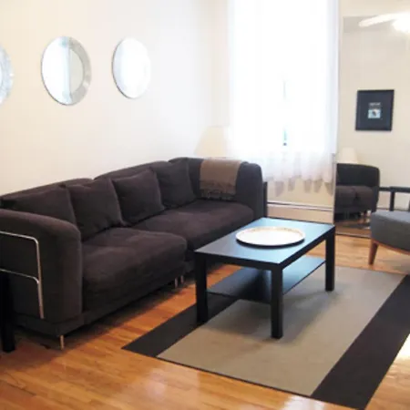 Apartment 8th Avenue *