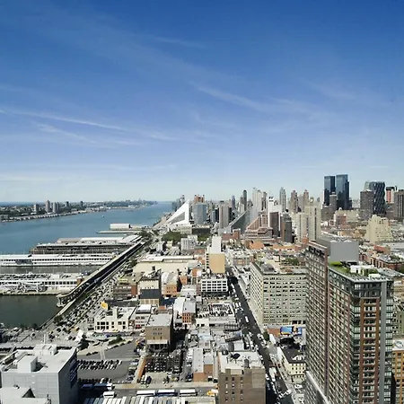 Apartment Global Luxury At Sky New York