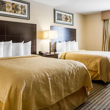 Hotel Quality Woodside Queens 3*