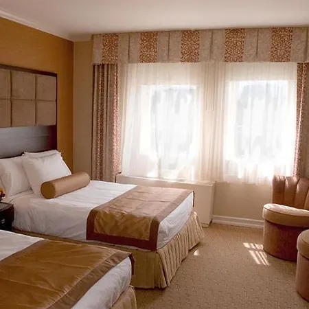 Excelsior Hotel 3*