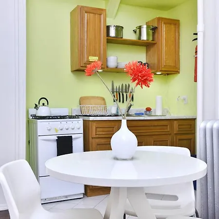 Greenpoint Apartment