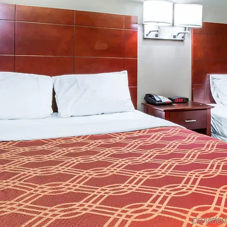 Econo South Ozone Park Hotel