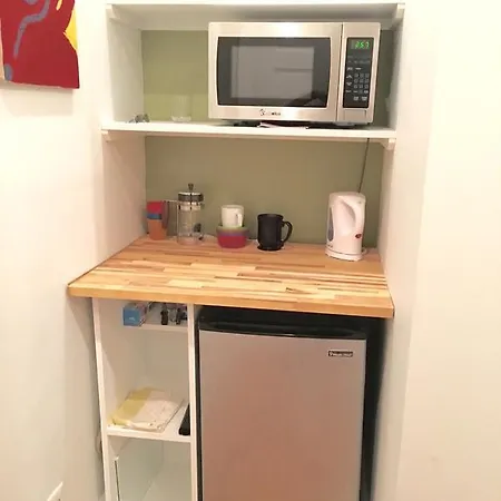 Two Bedroom Suite-harlem Apartment *