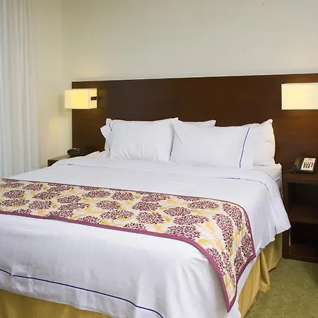 Courtyard By Marriott Manhattan Upper East Side Hotel New York