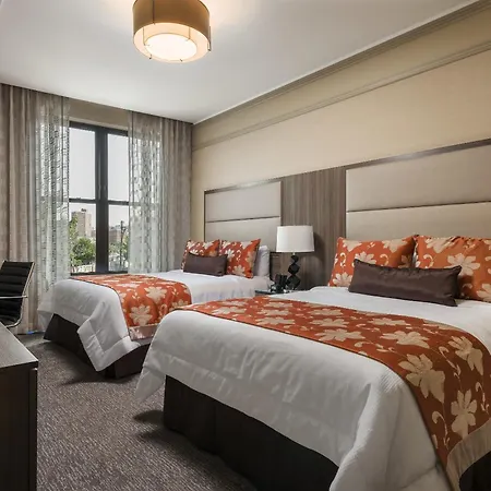 Opera House Hotel 3*