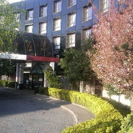Garden & - Jfk 3*