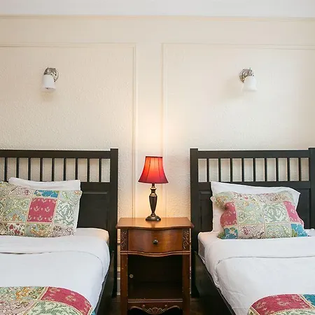 Lefferts Manor Bed & Breakfast 3*